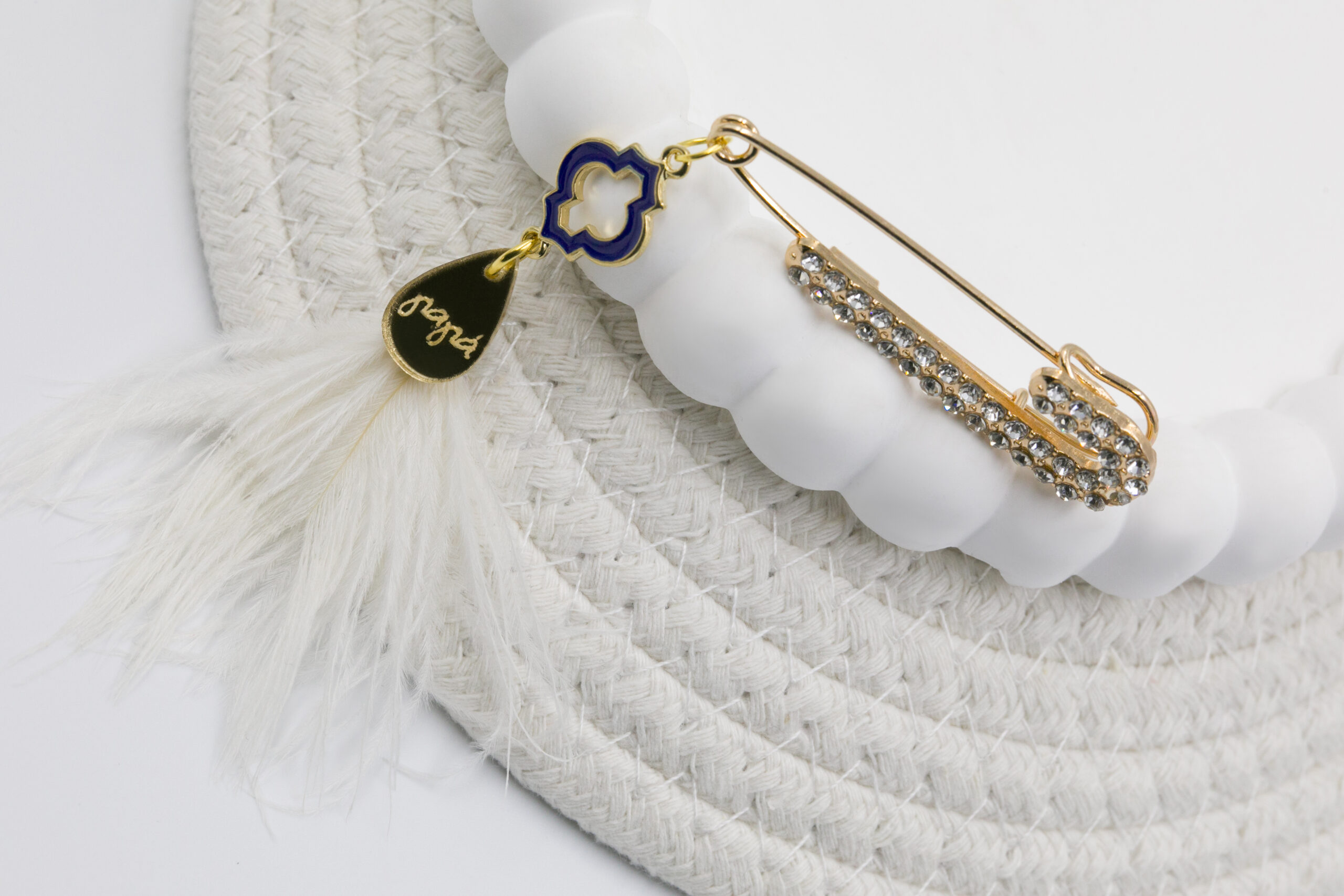 BBjUw9suroHare1gso9Z4oSdjMLRRCHVvNJhKlUO3Qs