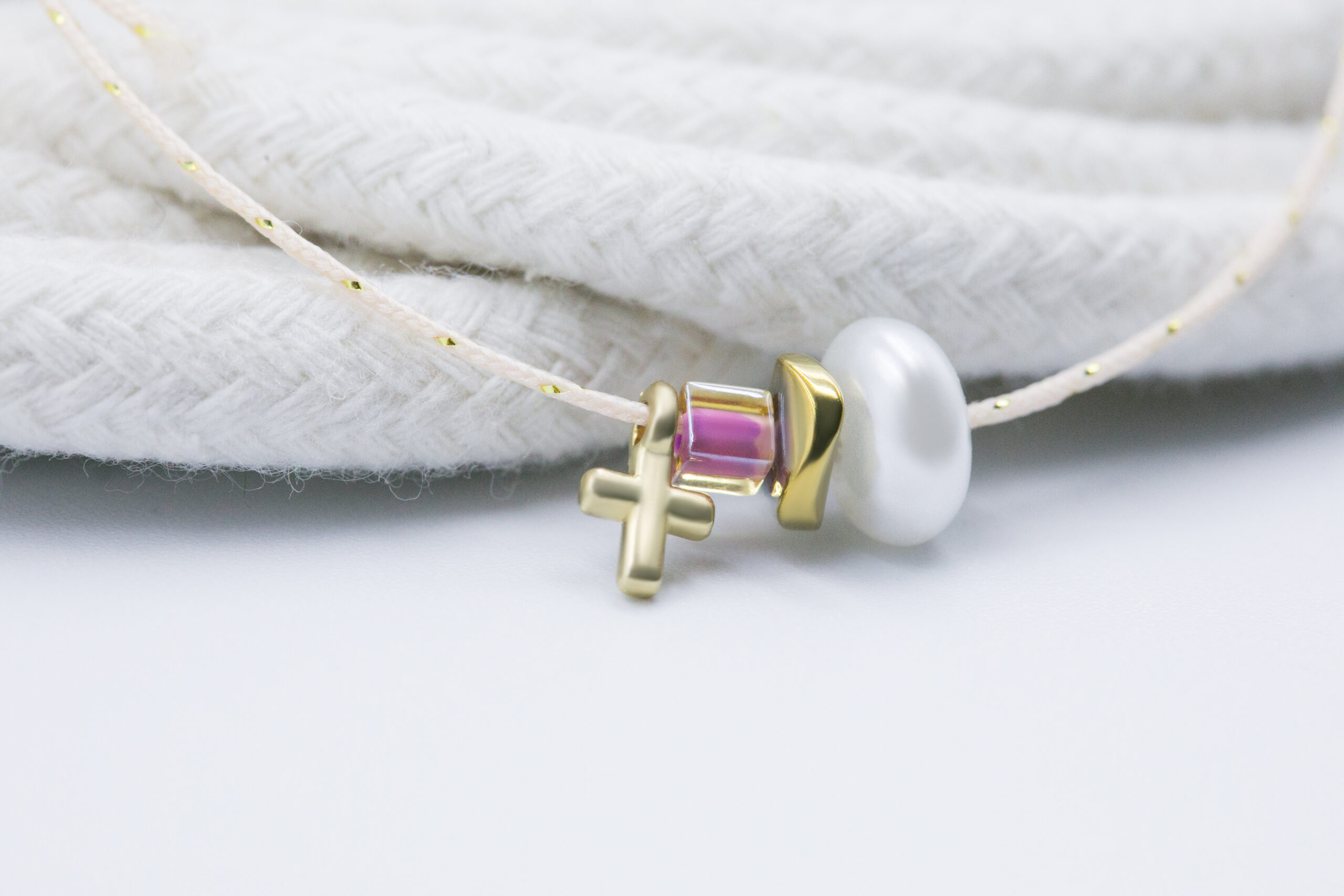 EuvYzWRYsvU0-pRY-Pnum5VEpLCy43JQtnksW6eZVa4