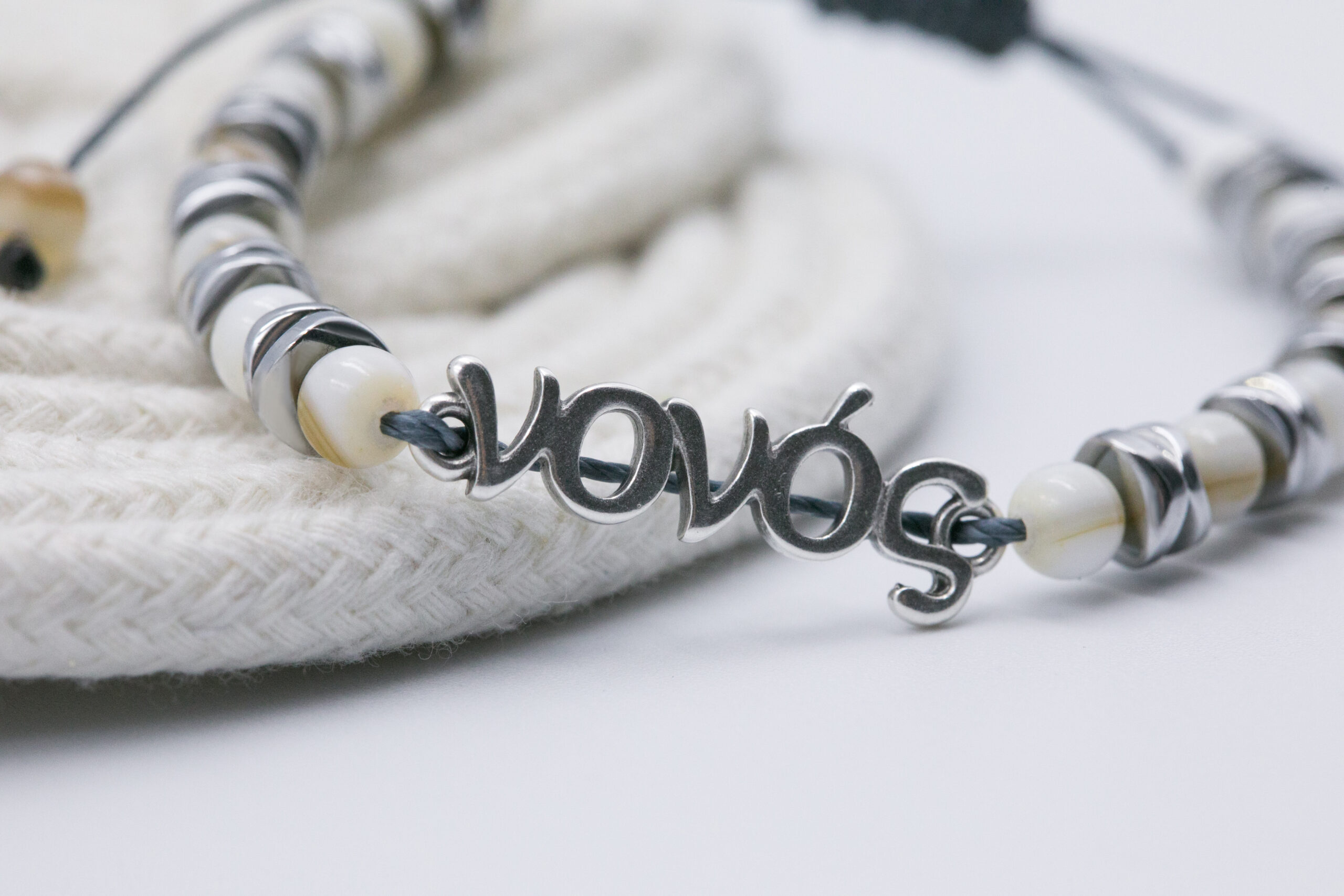 HYr-AQL_lMpX13ffh7b4J_WFewsfDNPcePiD5E1RSZ0