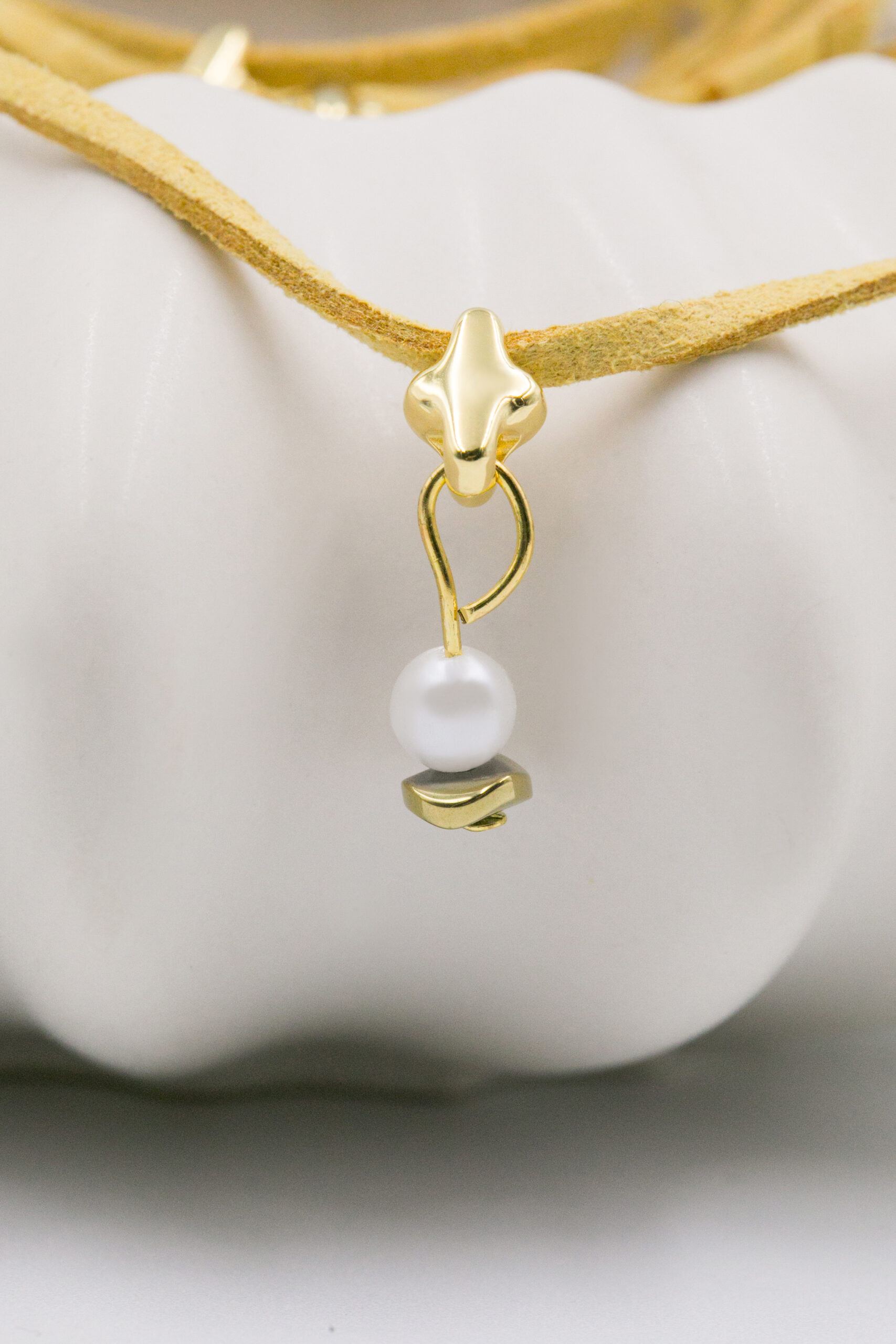 Qd_zOFOVShcx-EMgVLJrtDGtL1qWnW1tWYZkJv0LvLo